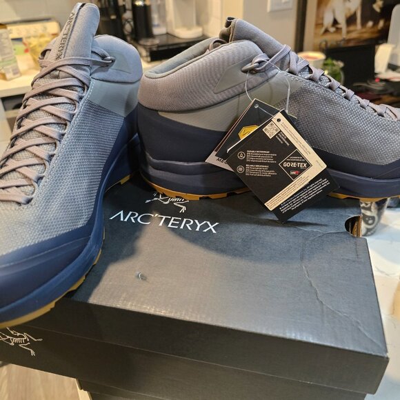 Arc'teryx Aerios MID GTX Boots Void/Sapphire X000006887 MENS SIZE 12 NEW - Picture 3 of 16